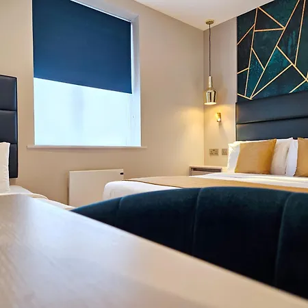 Aparthotel Nox Hyde Park 4*