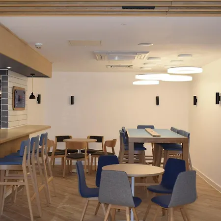 Express London By Ihg Hotel