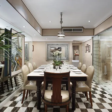 Hotel The Montague On The Gardens 4*