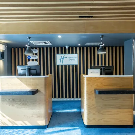 Hotel Express London By Ihg 3*
