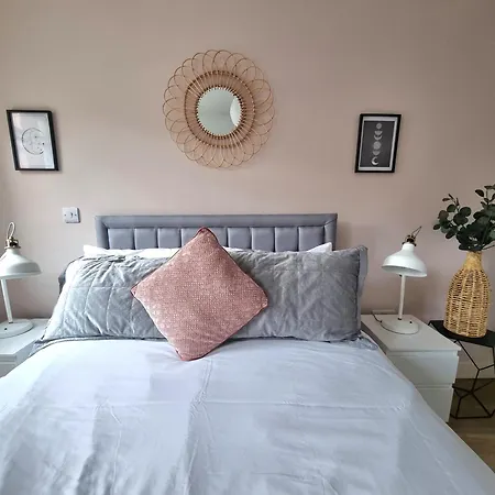 아파트 London City Apartments *