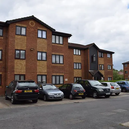 One Bedroom Flat, Granary Road Apartment Enfield