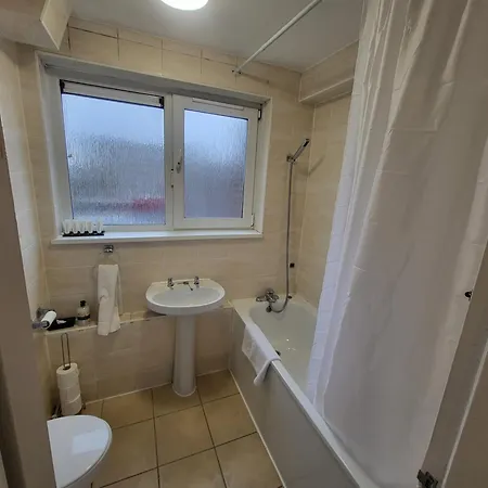 Apartment Garland Modern Spacious Flat,