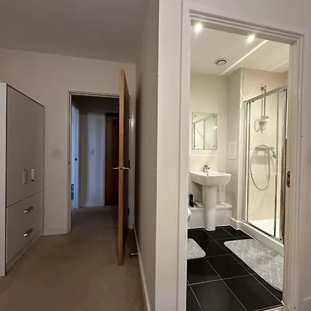 Homestay Peaceful Shared Flat 30mins London Edgware