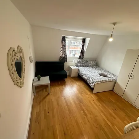 Cozy In Whitechapel! Homestay *