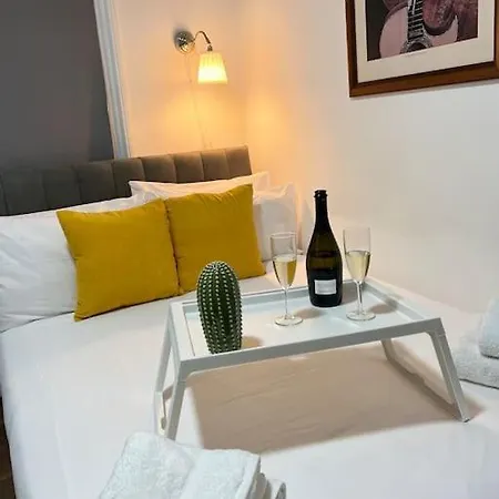 Apartment Charming Flat In