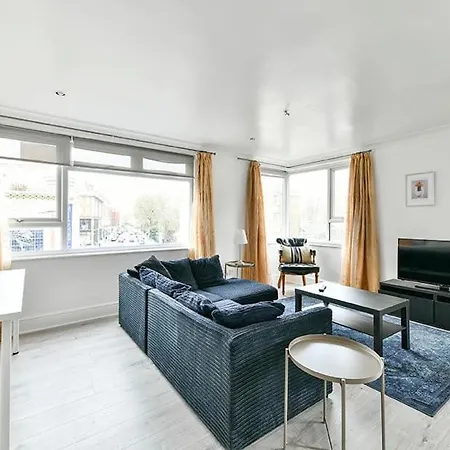 The Elden No8 Fairway Hosting Apartment London