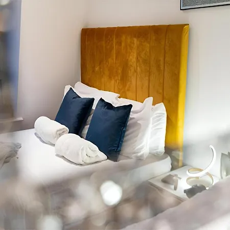 Apartment Marble Arch Penthouses With Skyline Views *
