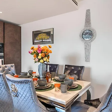 Marble Arch Penthouses With Skyline Views * London