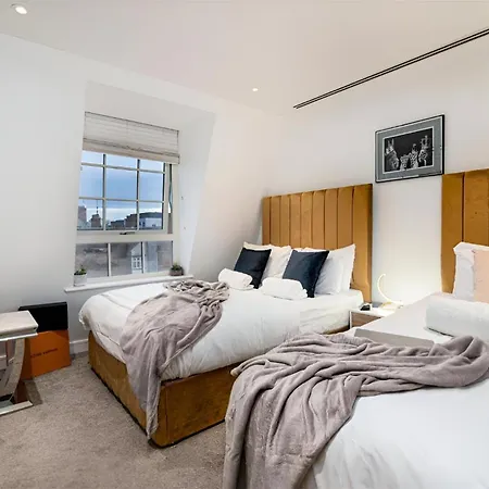 Marble Arch Penthouses With Skyline Views *