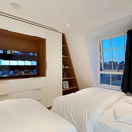 Marble Arch Penthouses With Skyline Views * London