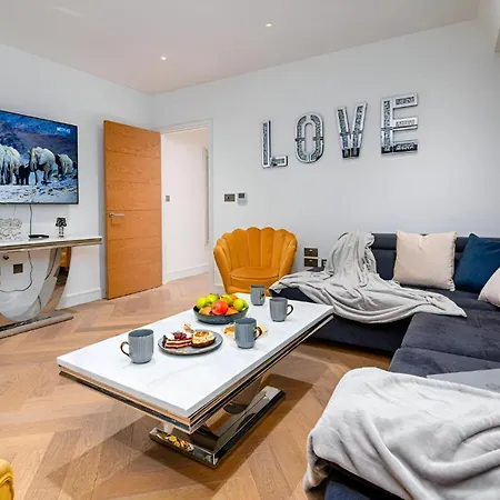 Apartment Marble Arch Penthouses With Skyline Views