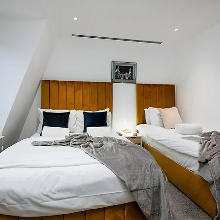 Marble Arch Penthouses With Skyline Views Apartment *