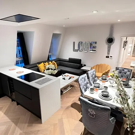 Marble Arch Penthouses With Skyline Views Apartment *