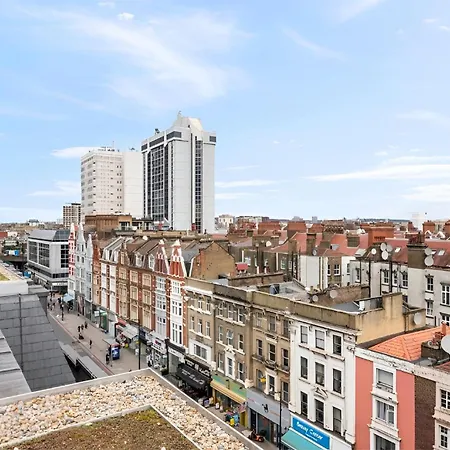 Marble Arch Penthouses With Skyline Views *