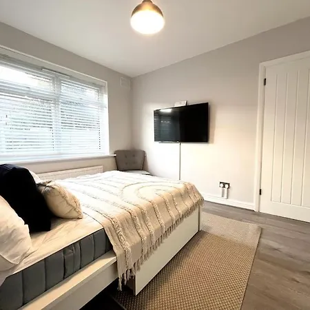 Apartment Artlounge-2 Bed Garden Free Parking *