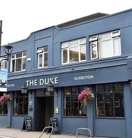 Peaceful In Surbiton, Surrey, Uk Near Chessington World Of Adventure & Wimbledon With Free Parkings Holiday home Surbiton