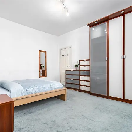 Apartment Bright & Spacious 2-bedroom In Paddington Hydepark London