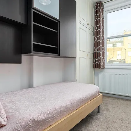 Bright & Spacious 2-bedroom In Paddington Hydepark Apartment *