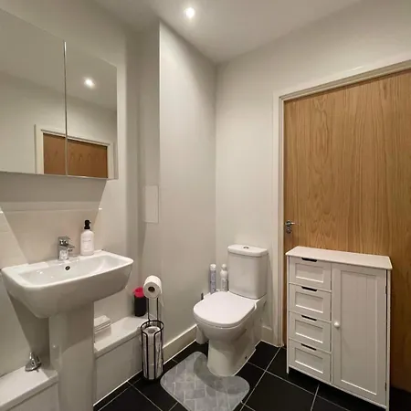Peaceful Shared Flat 30mins London