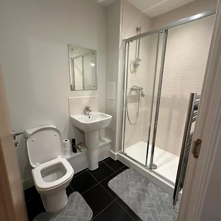 Peaceful Shared Flat 30mins London *
