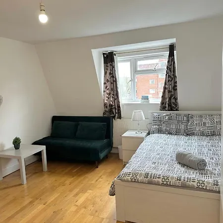 Homestay Cozy In Whitechapel! *