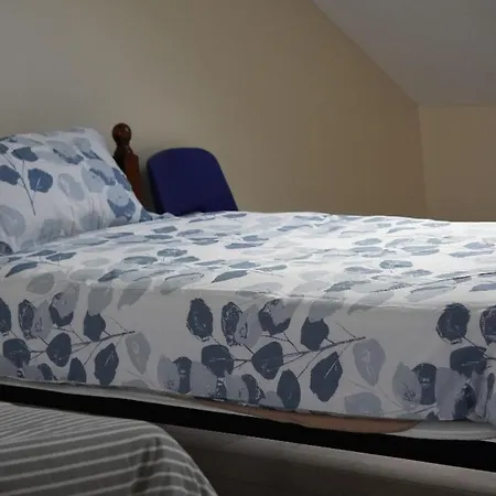 Homestay A Cosy 8 Bedroom House *