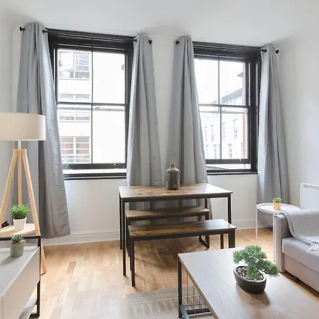 The Aldgate Flat