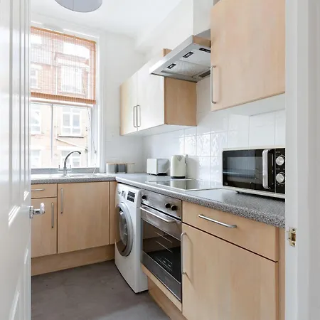 The Aldgate Flat * London
