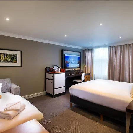 Doubletree By Hilton Ealing