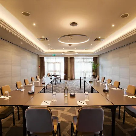 Doubletree By Hilton Ealing Hotel 4*