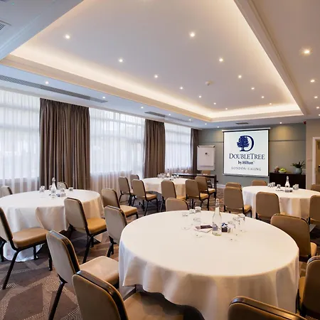 Doubletree By Hilton Ealing Londres