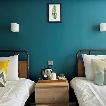 Smart Hyde Park View Hostel