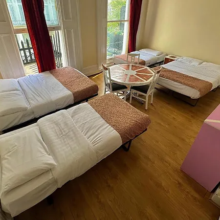 Anwar House 2*