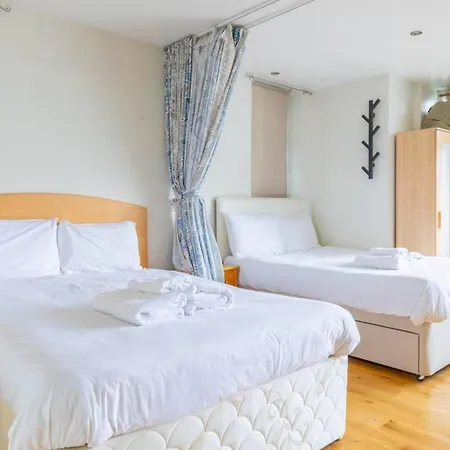 Spacious Studio In Kennington *