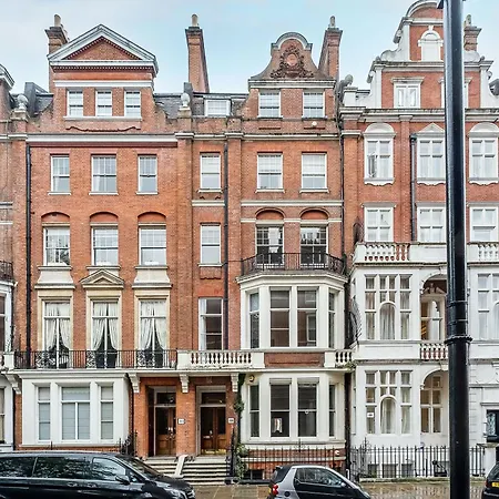 Renovu Premium Homes In Kensington Apartment London