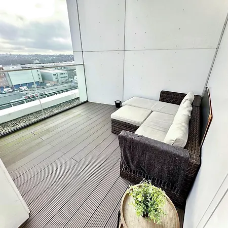 Apartment 3 Bedroom Penthouse With Private Terrace, Battersea, Nine Elms