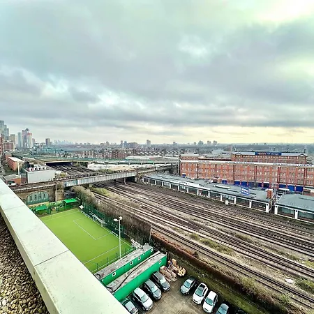 3 Bedroom Penthouse With Private Terrace, Battersea, Nine Elms
