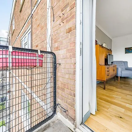 Apartment 2 Bedroom Central With Views London