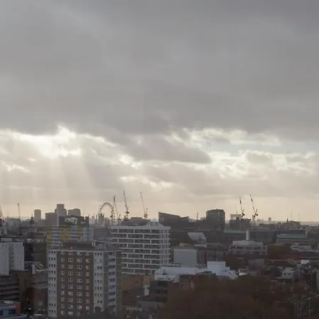 3 Bedroom Old Street - Amazing Views London