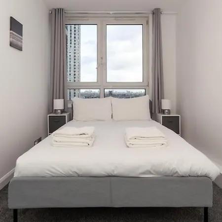 3 Bedroom Old Street - Amazing Views *