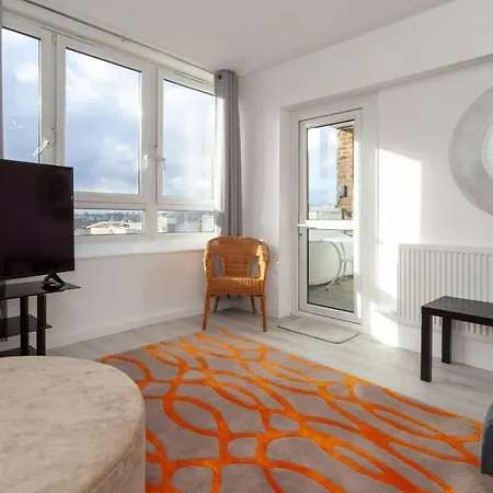 Apartment 3 Bedroom Old Street - Amazing Views *