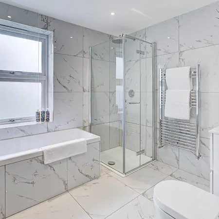 Hybrid Resi - Fulham Near Chelsea And Putney * London