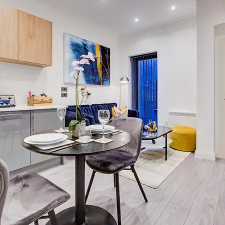 Hybrid Resi - Fulham Near Chelsea And Putney Apartment