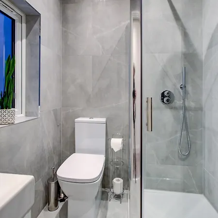 Apartment Hybrid Resi - Fulham Near Chelsea And Putney London
