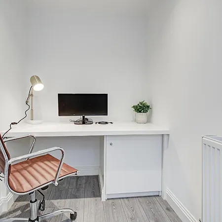 Hybrid Resi - Fulham Near Chelsea And Putney Apartment