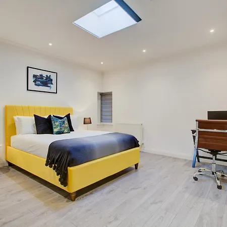Hybrid Resi - Fulham Near Chelsea And Putney