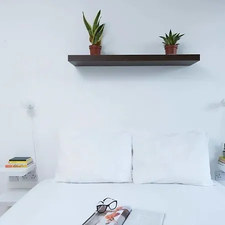 Modern 2 Bed W Balcony In *