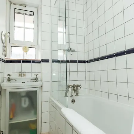 Apartamento Convenient 2 Bedroom In Waterloo Londres