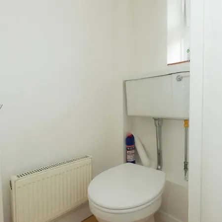 Convenient 2 Bedroom In Waterloo Apartamento
